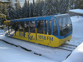 Vozeň vchádza do hornej stanice Gubalowka /foto: Marek Ochotnica 3.1.2009/