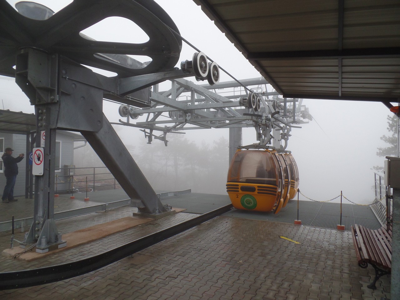 Prvá kabínková lanovka v Maďarsku - Zemplén Kalandpark, Sátoraljaújhely  - foto: Matej Petőcz 17.11.2015