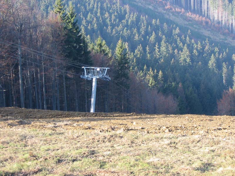 trasa lanovky  - foto: Mirek 22.11.2003
