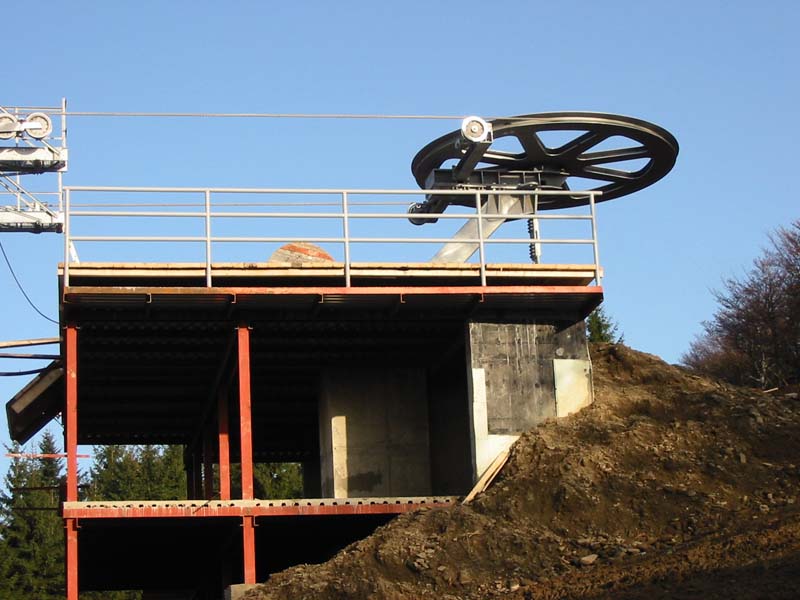 vrcholová stanica  - foto: Mirek 22.11.2003