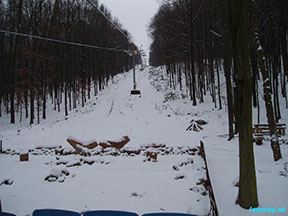 lanovka pod snehom /foto: Andrej 25.11.2005/