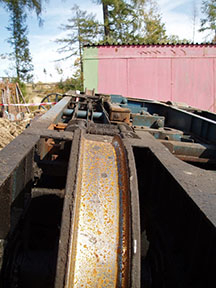 Detail dolného podvozku vozňa. /foto: Andrej 30.09.2007/