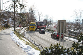 Vozeň prichádza do Smokovca. /foto: Maroš Sýkora 6.11.2007/