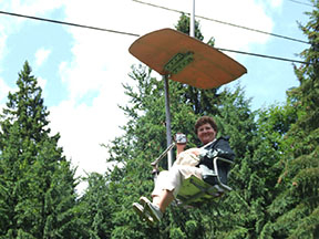 na tejto lanovke máte v prípade dobrého počasia dôvod na spokojnosť /foto: Jan Palinský 29.06.2008/