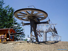 vratné koleso vo vrcholovej stanici /foto: Andrej 08.06.2003/